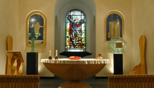 La Nuova Cappella ristruttura nel 2004 e posta all’esterno del Sacrario